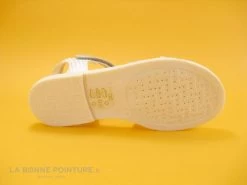Geox Sand Karly White Silver J5235D Nu-pieds Fille 15 Geox Sand Karly White Silver J5235D Nu-pieds Fille -Les chaussures ne mentent jamais. cd24607c73b9e66c561f35ea11d5d5ef img 3061.jpg 87022