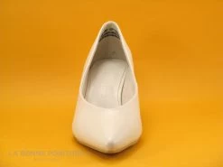 Marco Tozzi 2-22419-20 Cream - Escarpin Beige Pointu - Talon Incurve 10 Marco Tozzi 2-22419-20 Cream - Escarpin Beige Pointu - Talon Incurve -Les chaussures ne mentent jamais. cd24607c73b9e66c561f35ea11d5d5ef img 5959.jpg 179085