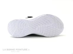 Puma SCORCH RUNNER PS 194783 Noir - Basket Enfant 15 Puma SCORCH RUNNER PS 194783 Noir - Basket Enfant -Les chaussures ne mentent jamais. cd24607c73b9e66c561f35ea11d5d5ef img 7241.jpg 156138